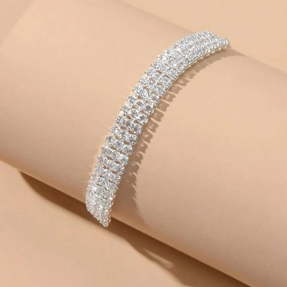 Luxurious Yellow Gold Rhinestone Adjustable Bracelet - Picture 6 of 8